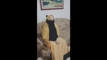 Senyum Manis Gadis Jilbab Menggoda Bikin Jantung Berdebar